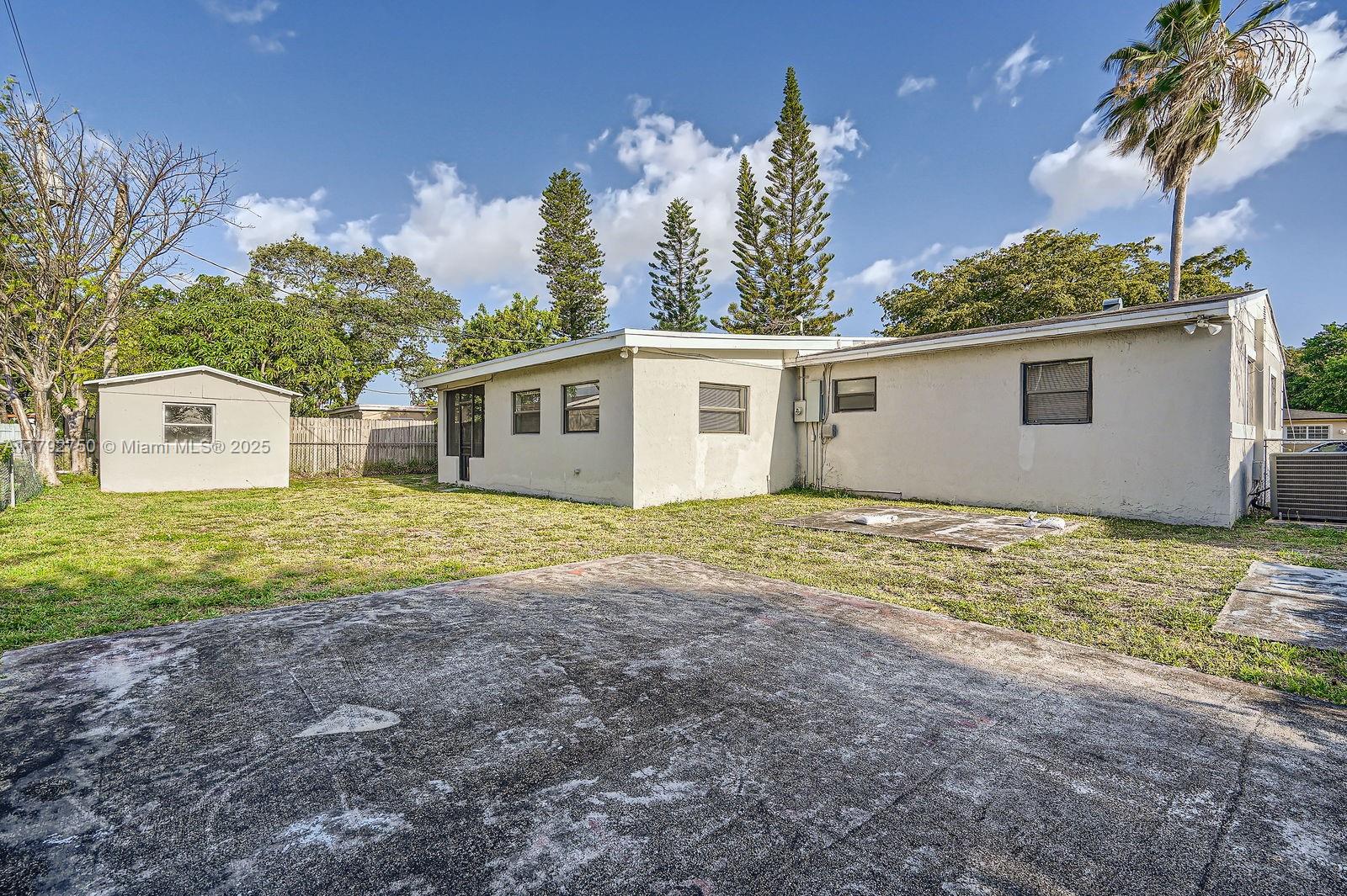 1840 NW 184th St, Miami Gardens, Florida image 22