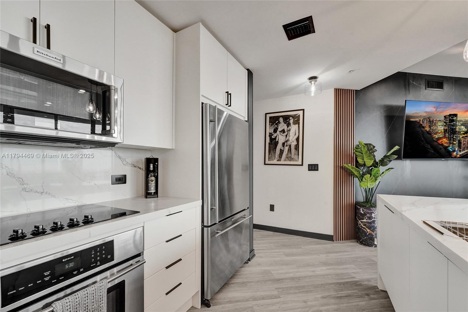Property photo # 9