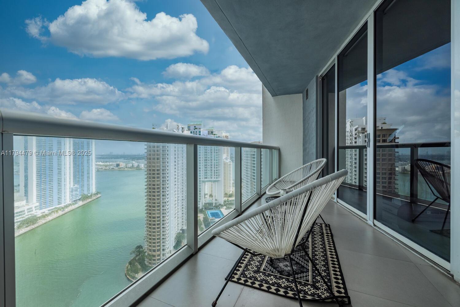 495 Brickell Ave #4008, Miami FL 33131