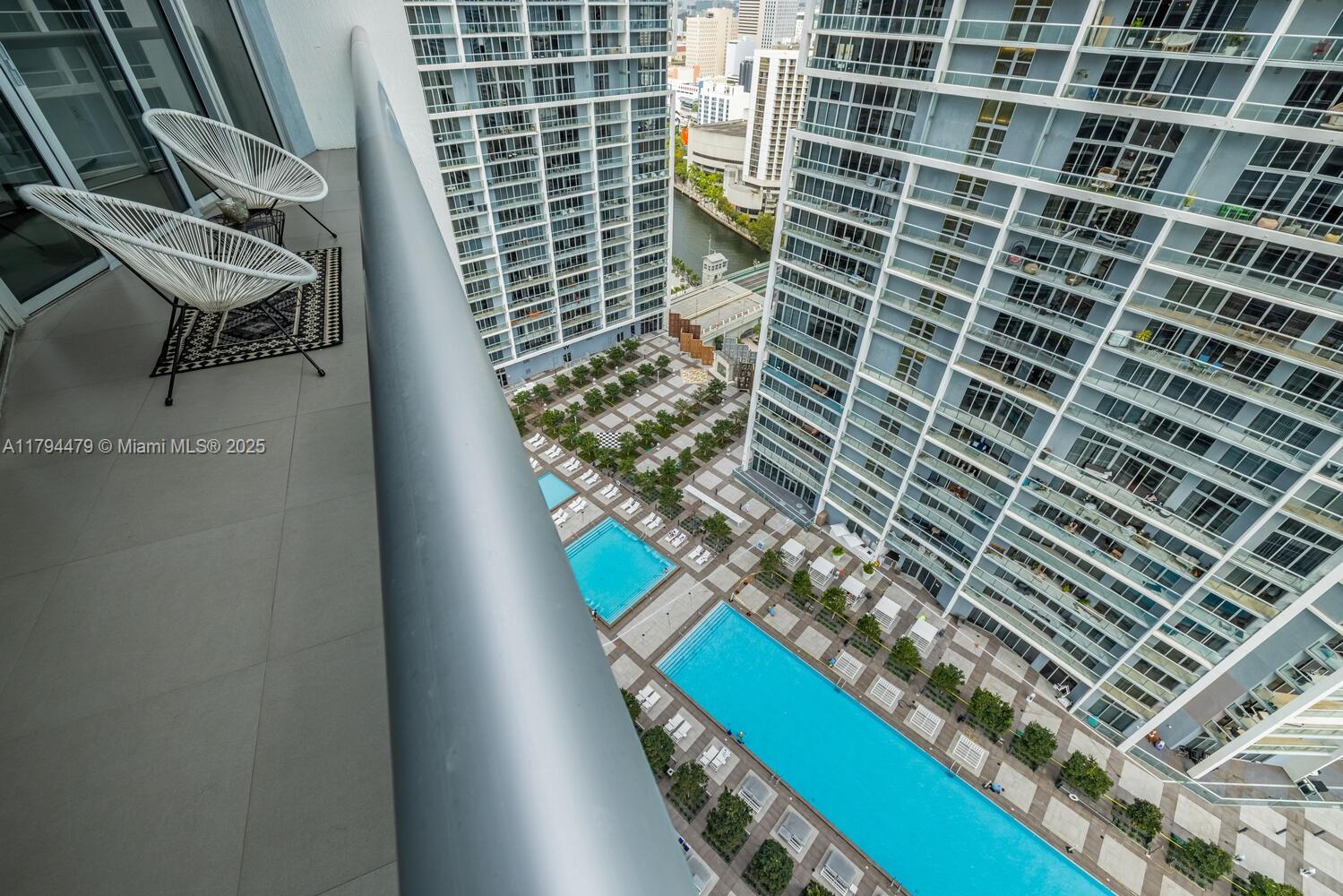 495 Brickell Ave #4008, Miami FL 33131