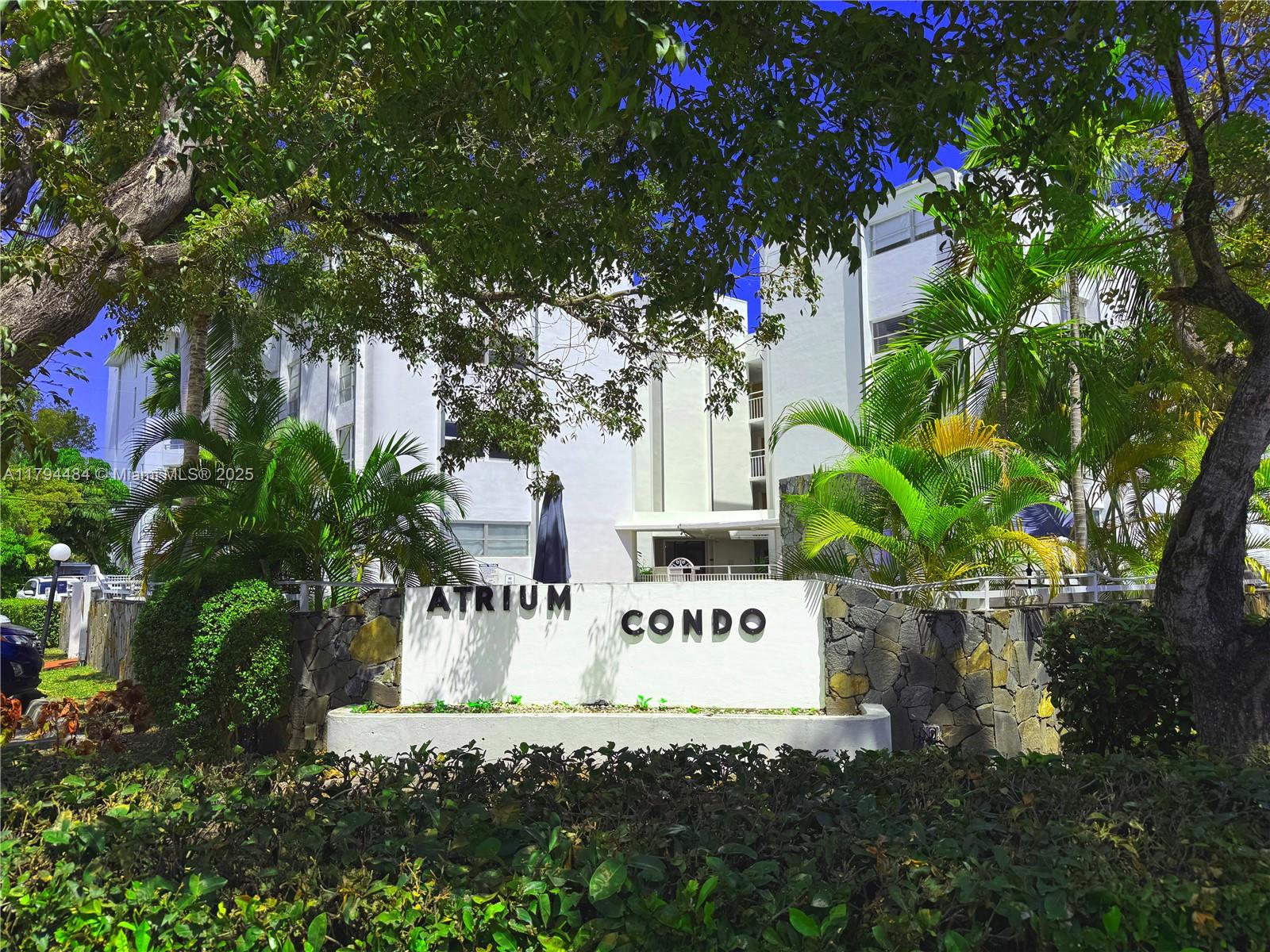 1075 93rd St Unit 307, Bay Harbor Islands, Florida 33154