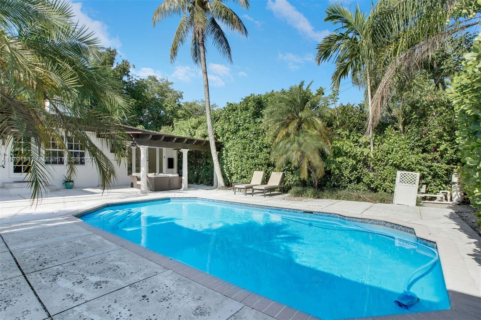 1161 Sunset Dr, Coral Gables, Florida image 34