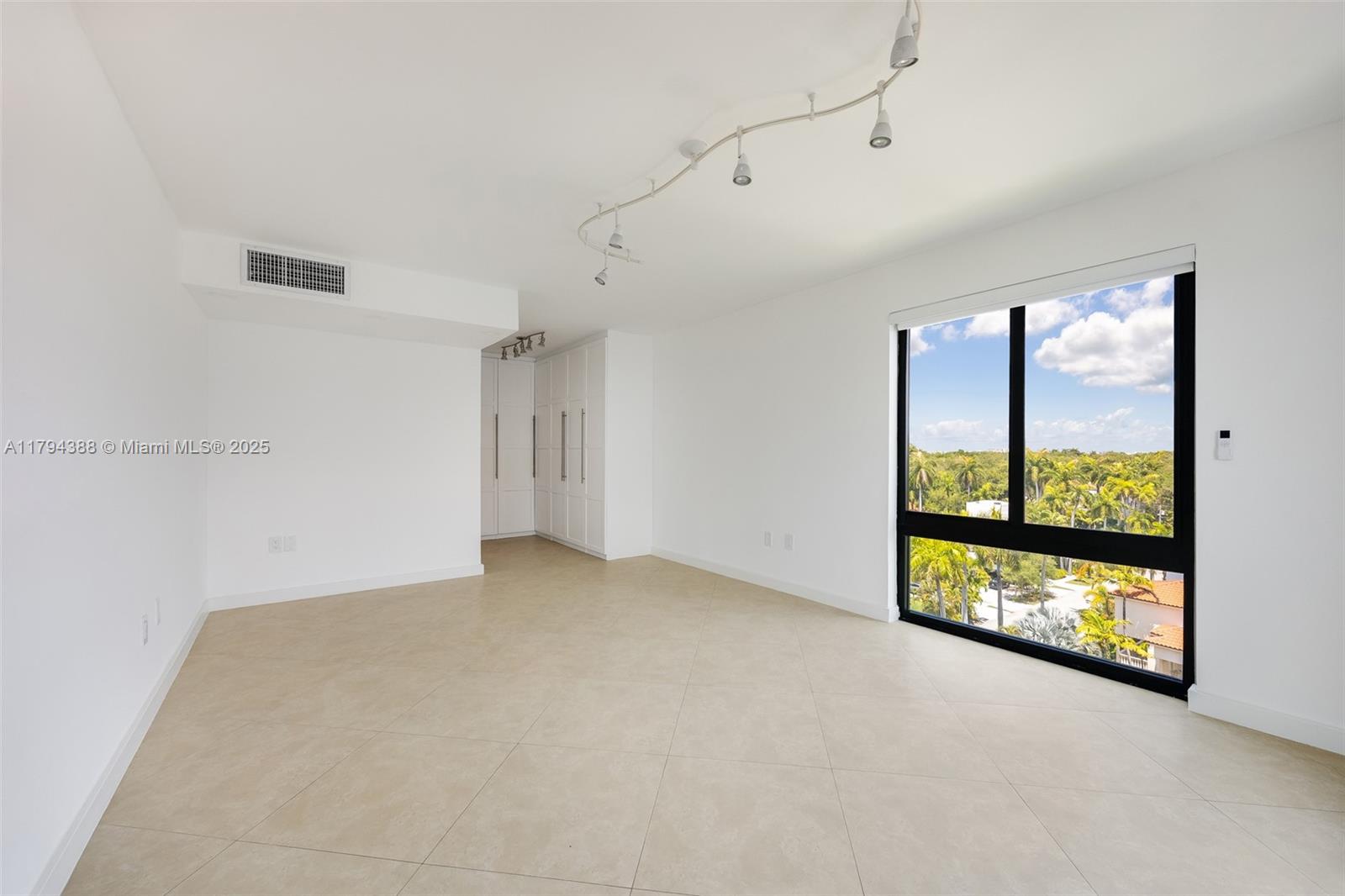 1600 S Bayshore Ln #8D, Coconut Grove, Florida image 10
