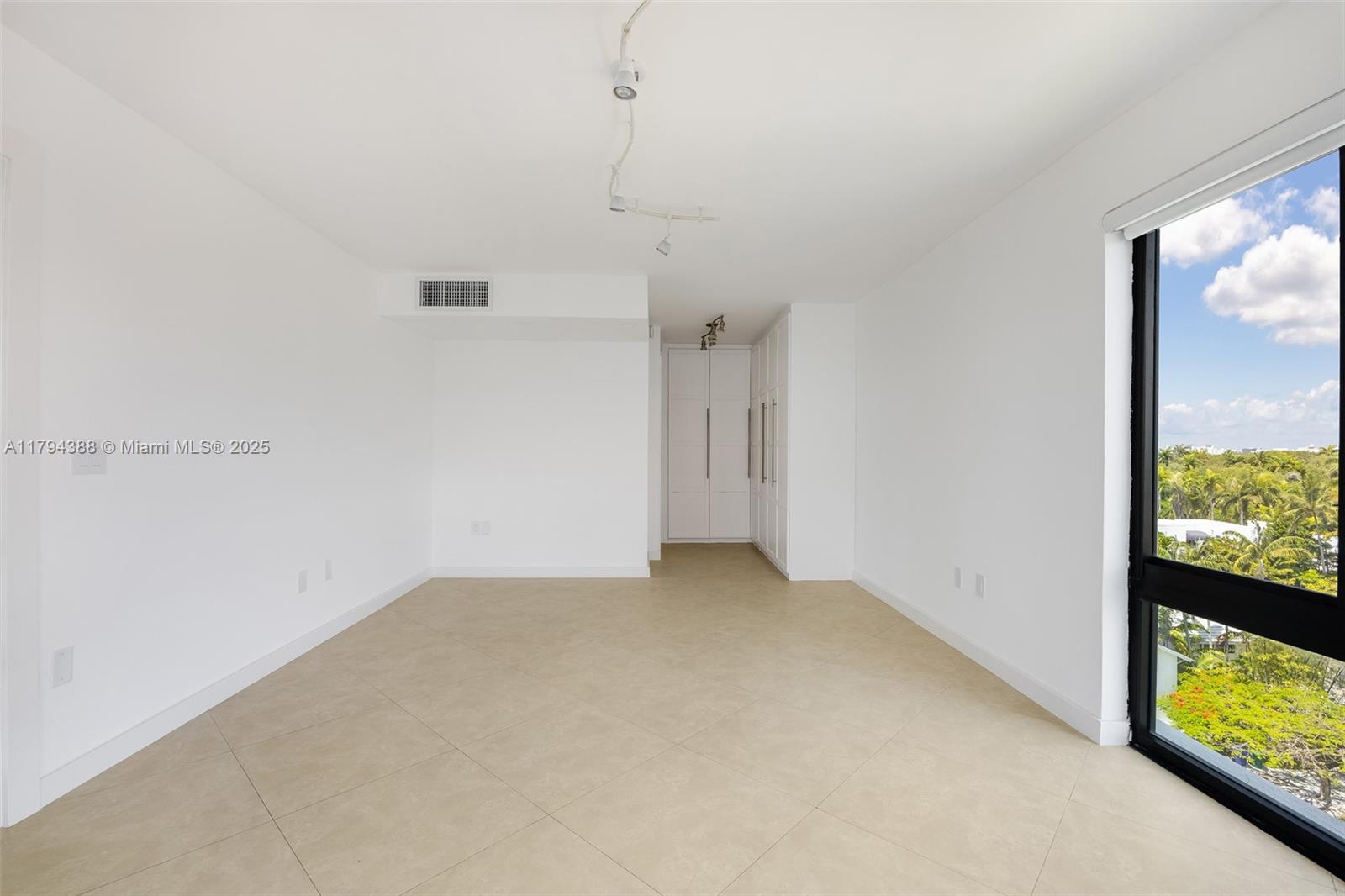 1600 S Bayshore Ln #8D, Coconut Grove, Florida image 11