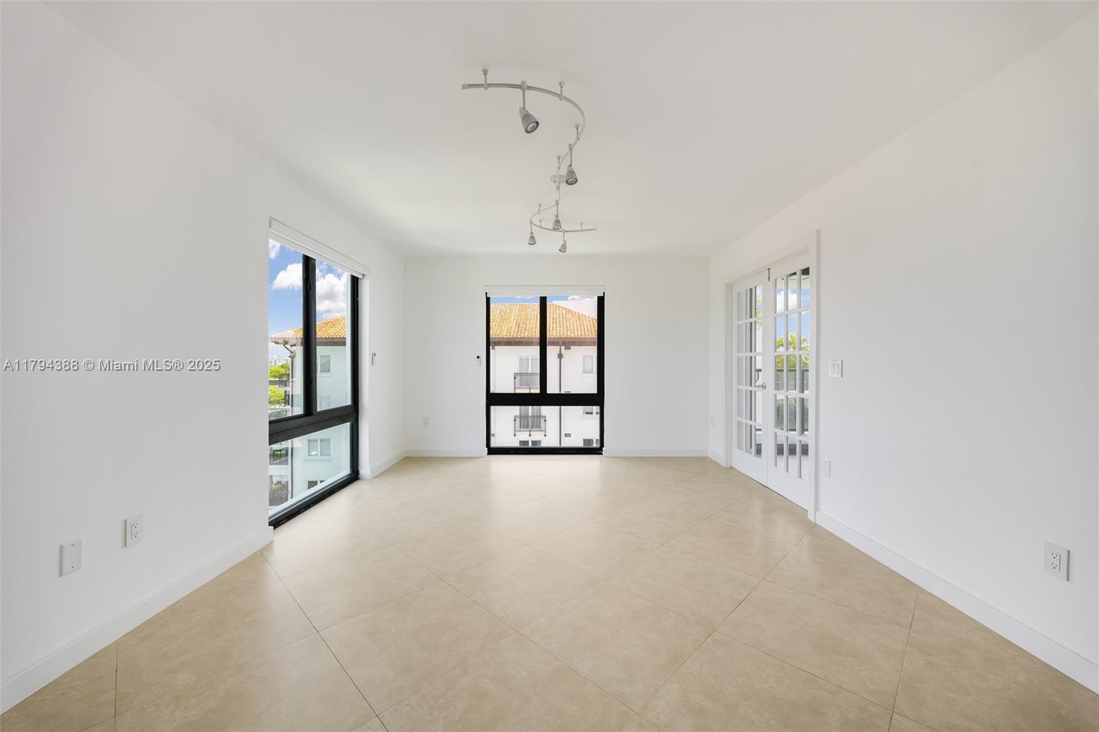 1600 S Bayshore Ln #8D, Coconut Grove, Florida image 13