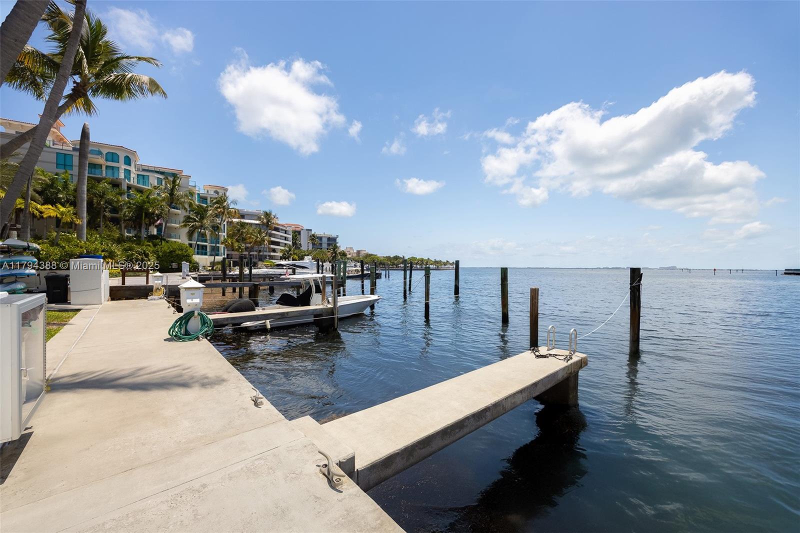 1600 S Bayshore Ln #8D, Coconut Grove, Florida image 20
