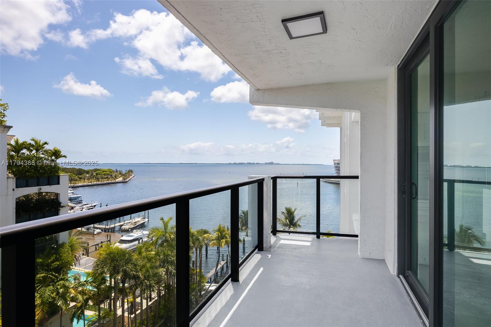 1600 S Bayshore Ln #8D, Coconut Grove, Florida image 4