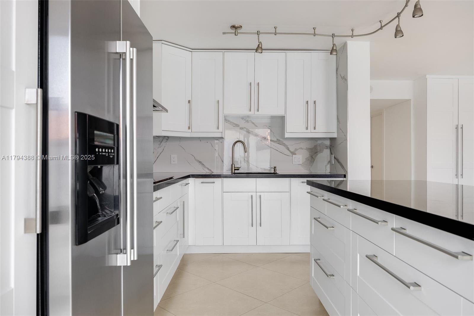 1600 S Bayshore Ln #8D, Coconut Grove, Florida image 8