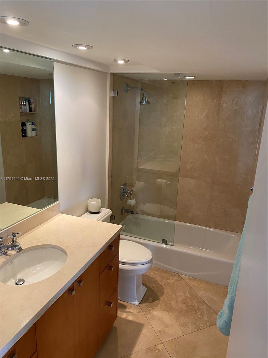 1121 Crandon Blvd #D902, Key Biscayne, Florida image 17
