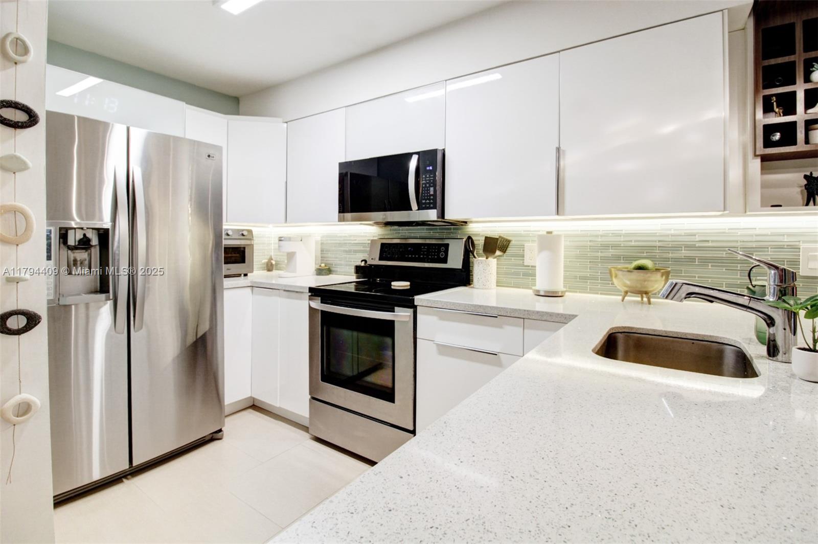 Property photo # 7