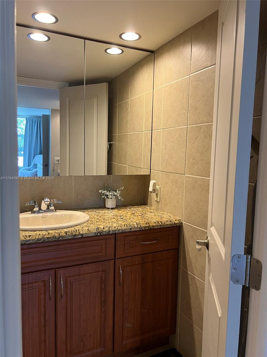 2601 S Course Dr #304, Pompano Beach, Florida image 33