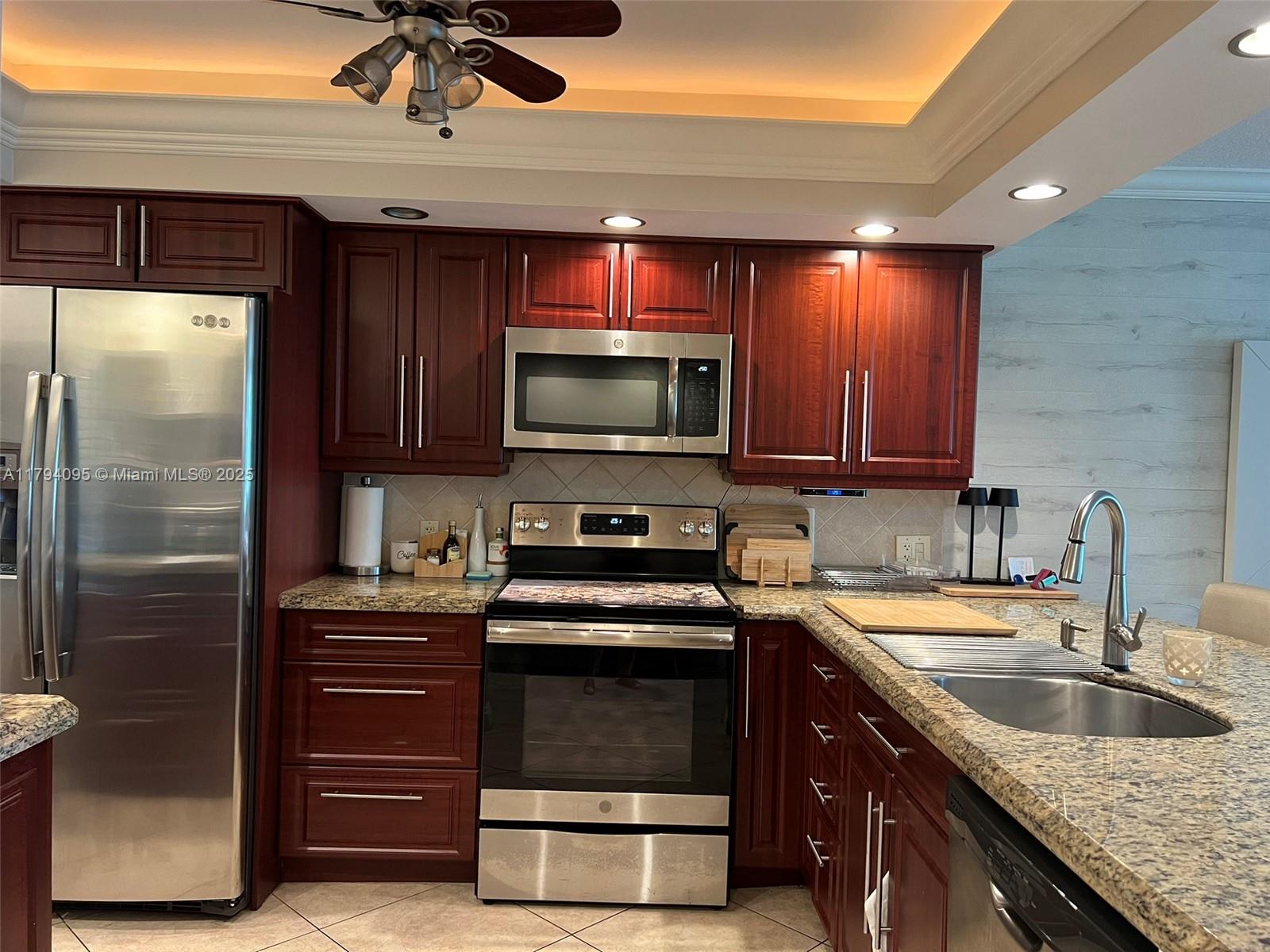 2601 S Course Dr #304, Pompano Beach, Florida image 9
