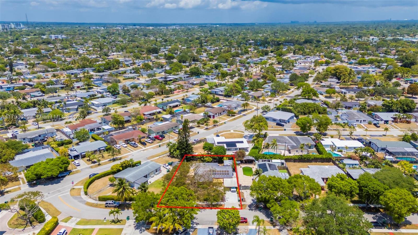 9341 Marine Dr, Cutler Bay, Florida image 4