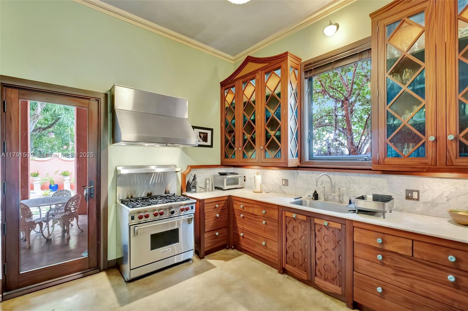 Listing Photo 15