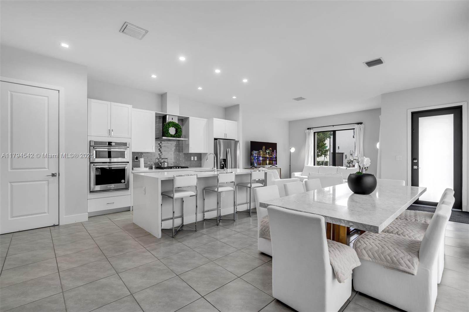 4445 NW 82nd Ave, Doral, Florida image 5