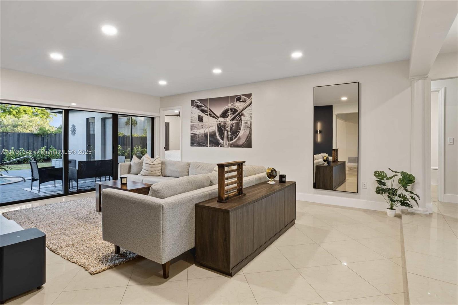 Property photo # 2