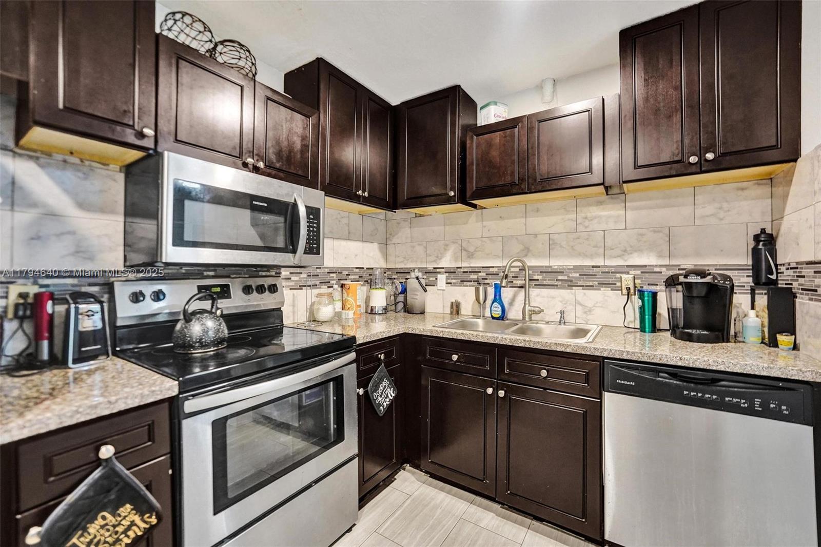 800 NW 47th St, Deerfield Beach, Florida image 11
