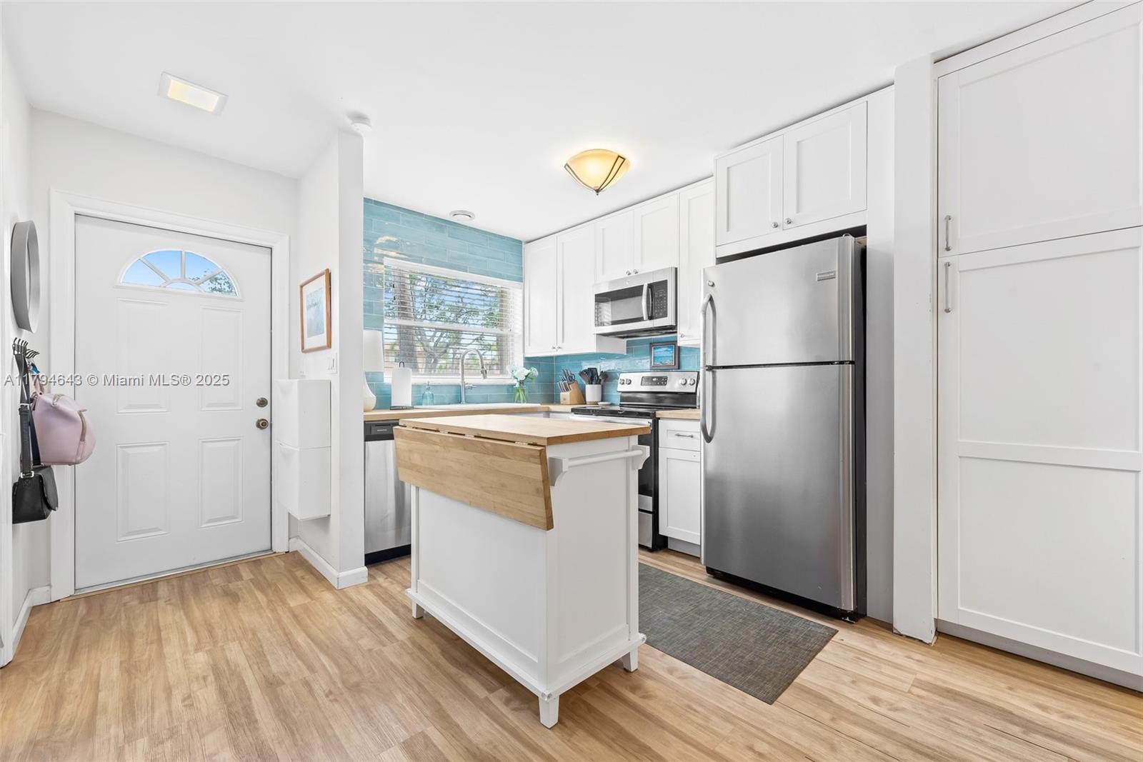 450 SE 7th St #234, Dania Beach, Florida image 3