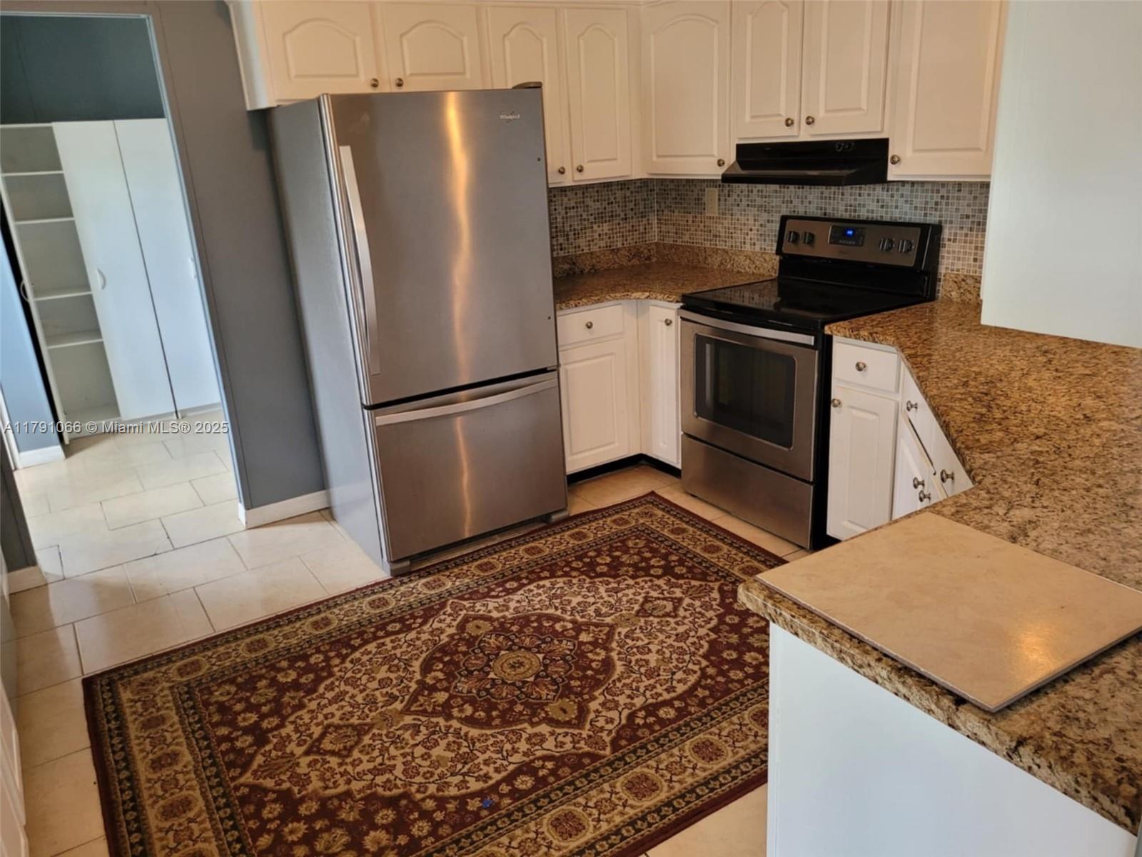 510 Cassandra Lane, Lakeland, Florida image 3