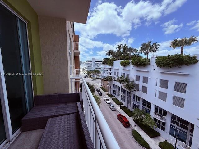 Listing Photo 12