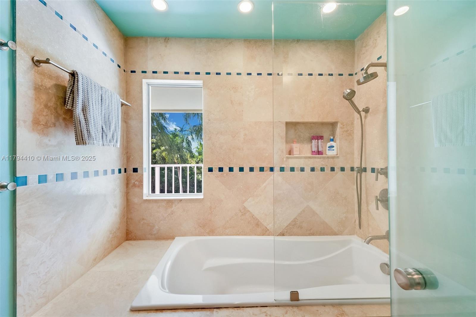 12280 SW 69th Pl, Pinecrest, Florida image 21