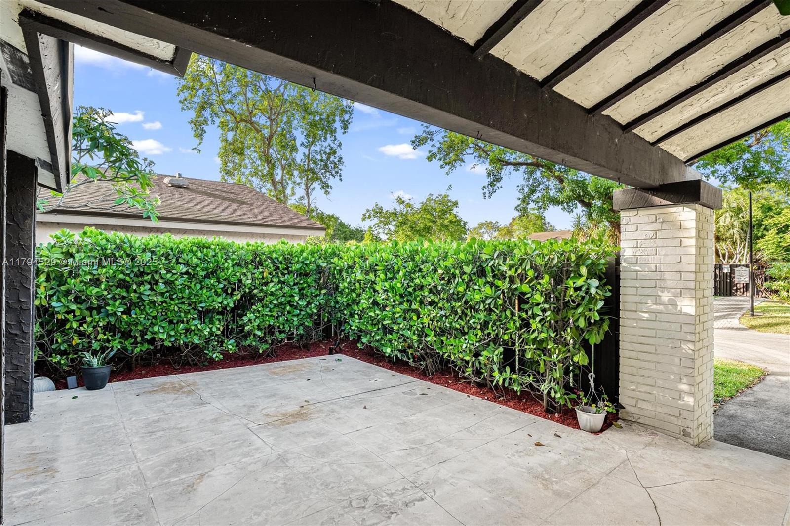Property photo # 9
