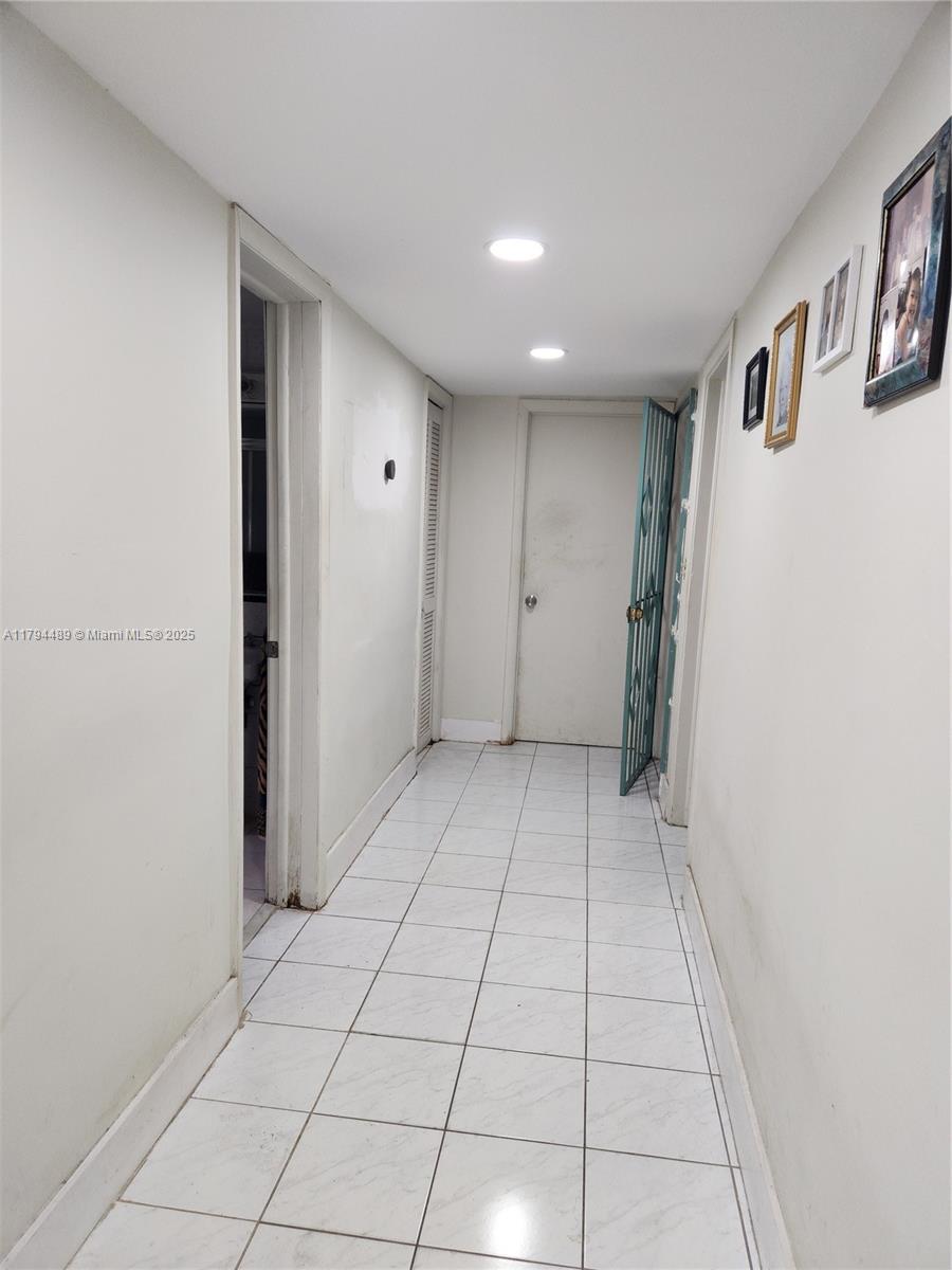 2323 SW 20th St, Miami, Florida image 8