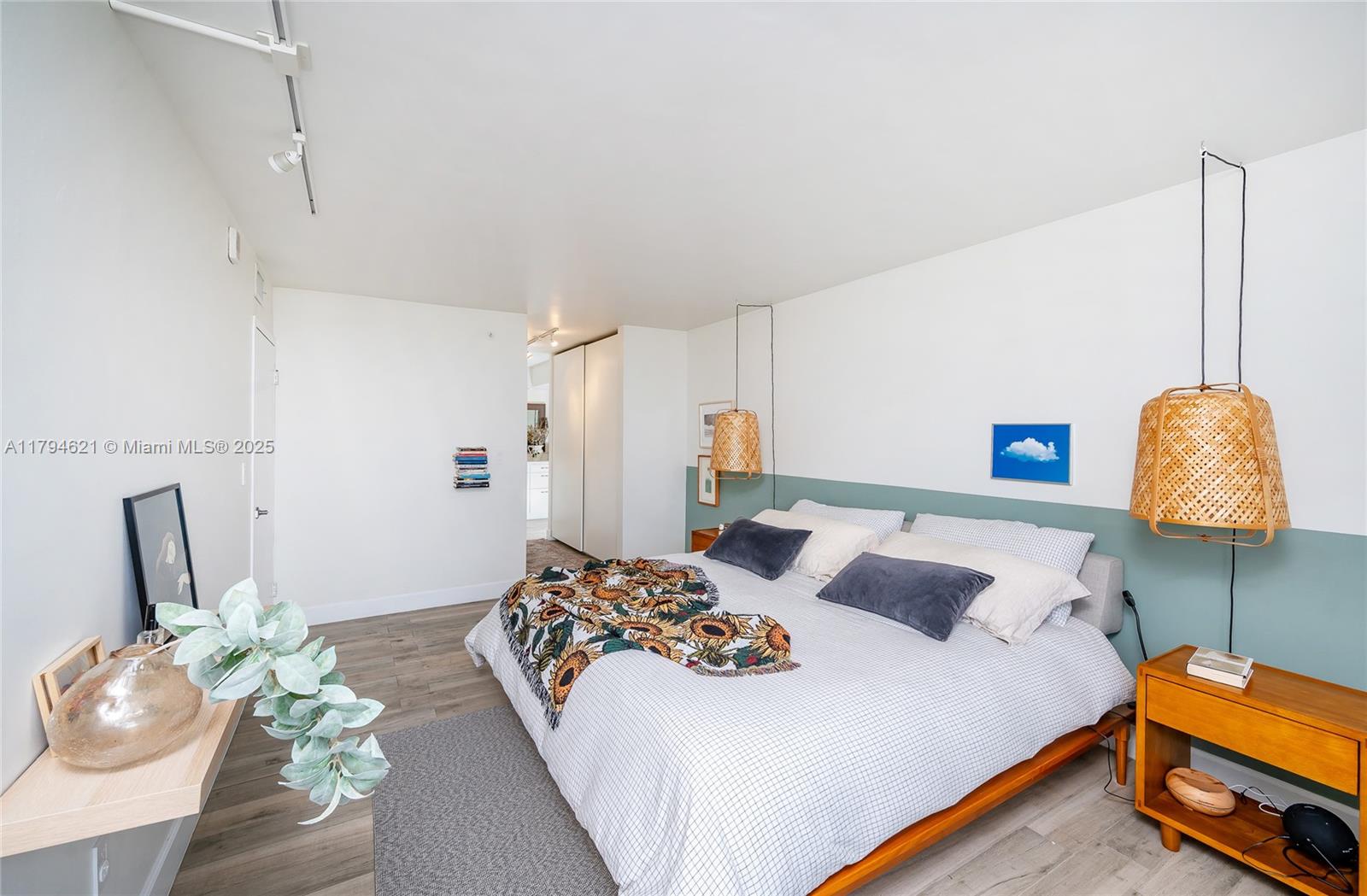 Property photo # 7