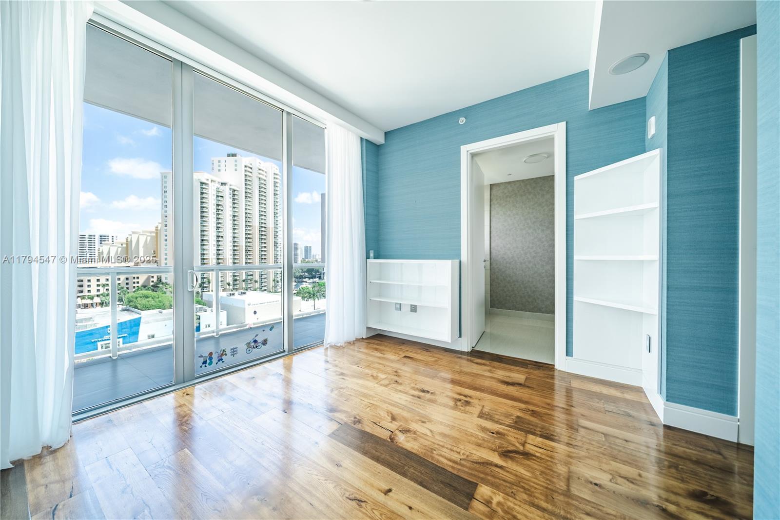 3250 NE 188th St #806, Aventura FL 33180