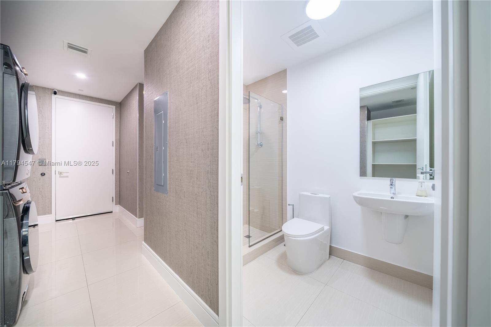 3250 NE 188th St #806, Aventura FL 33180