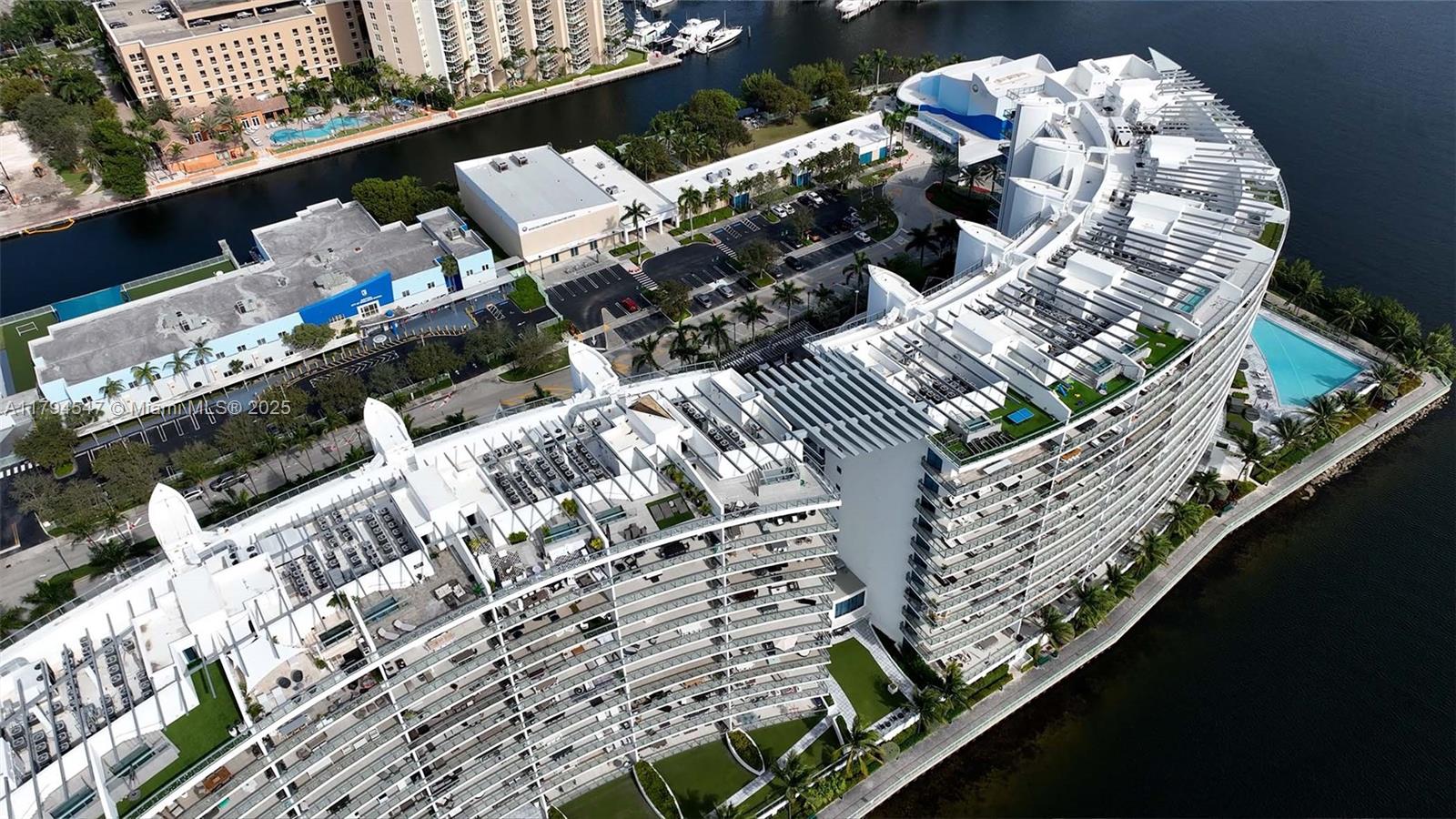 3250 NE 188th St #806, Aventura FL 33180