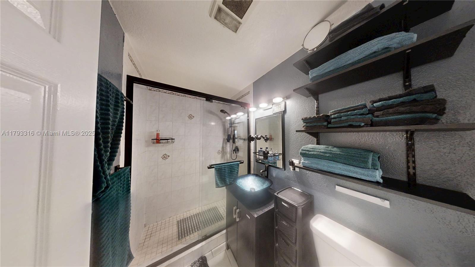 1424 E River Dr, Margate, Florida image 18