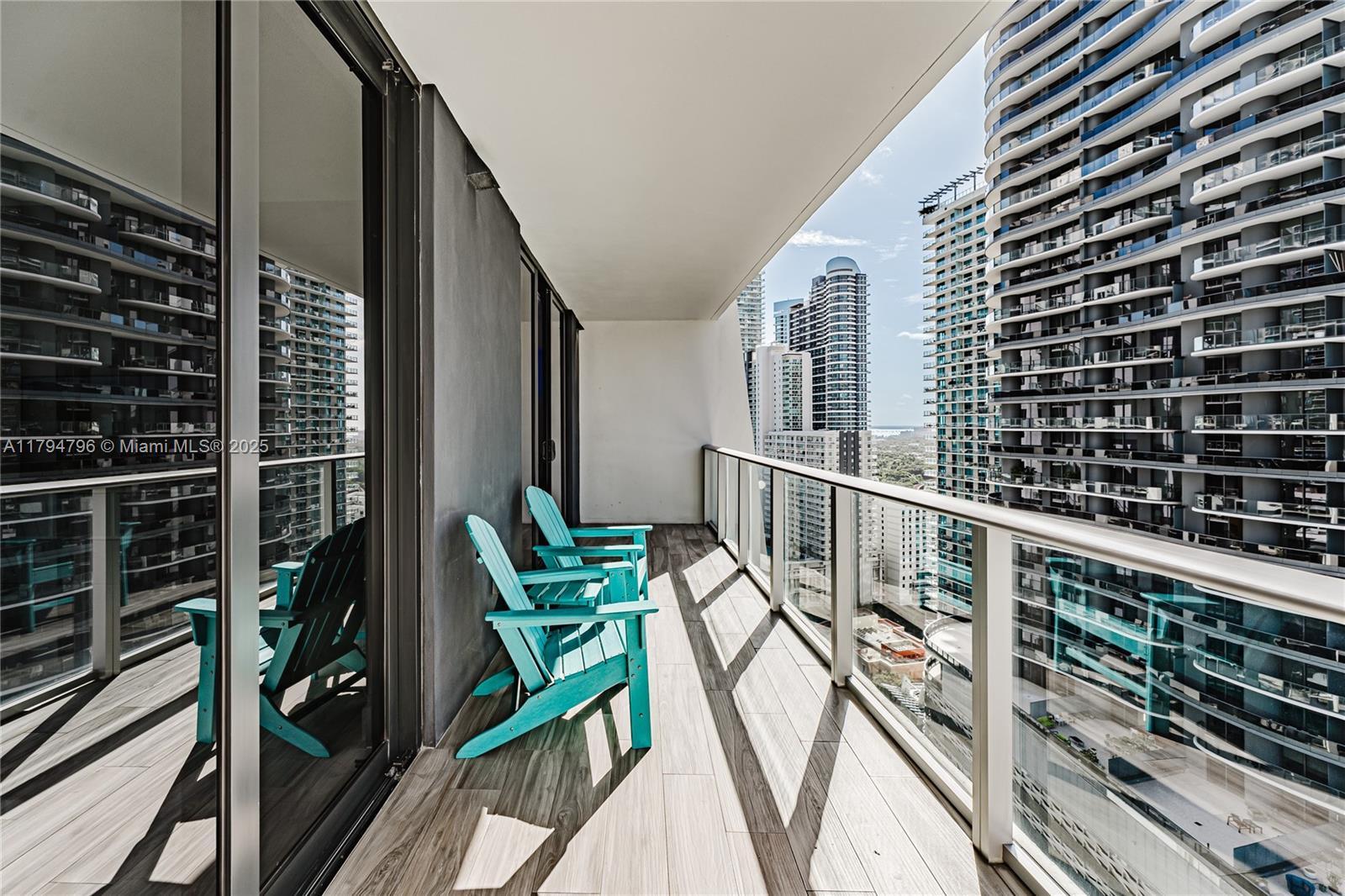 Listing Photo 11