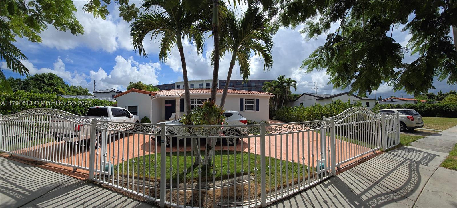 1621 SW 32nd Ct, Miami, Florida image 1