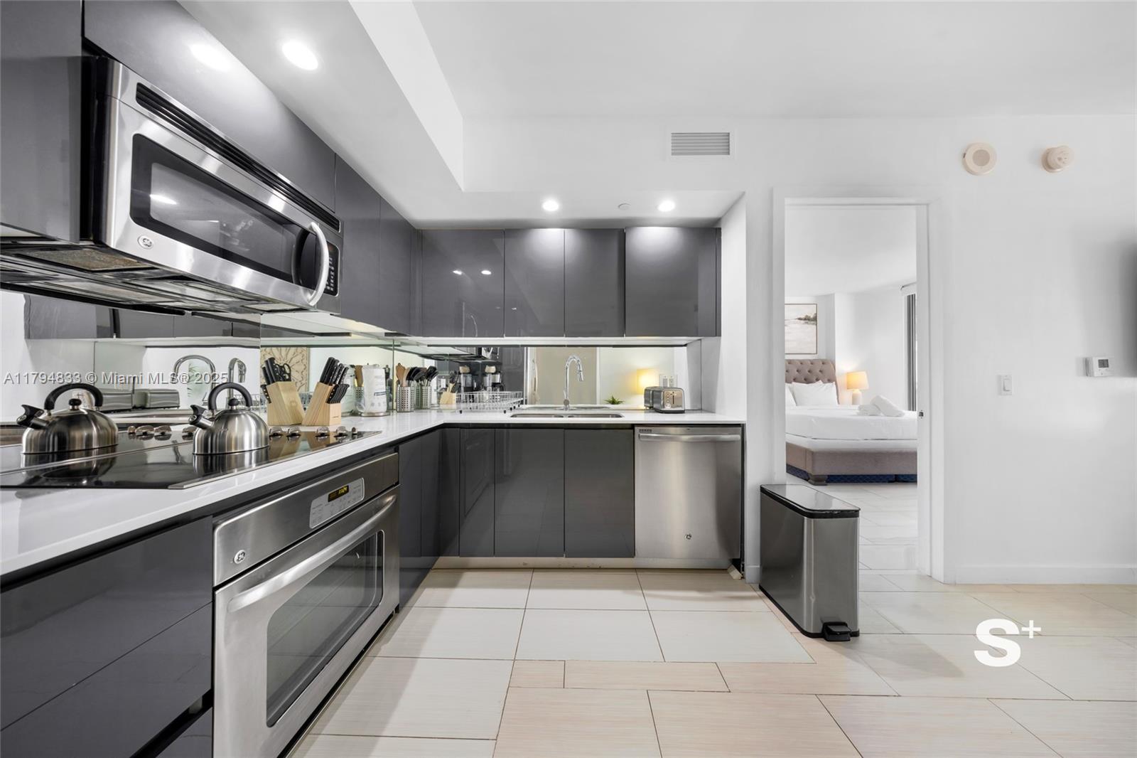 Property photo # 9