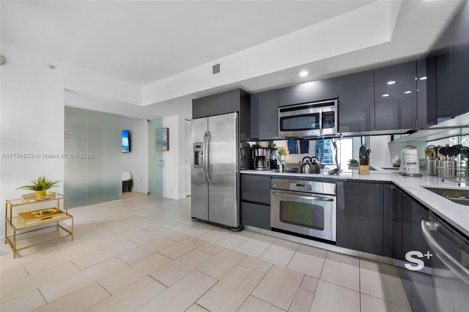 Property photo # 3