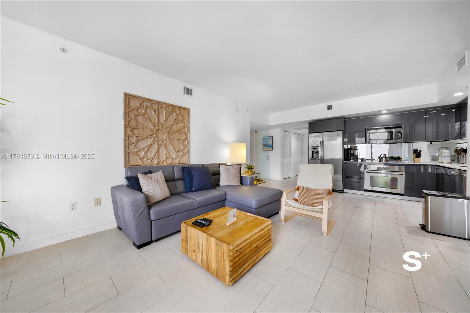 Property photo # 6