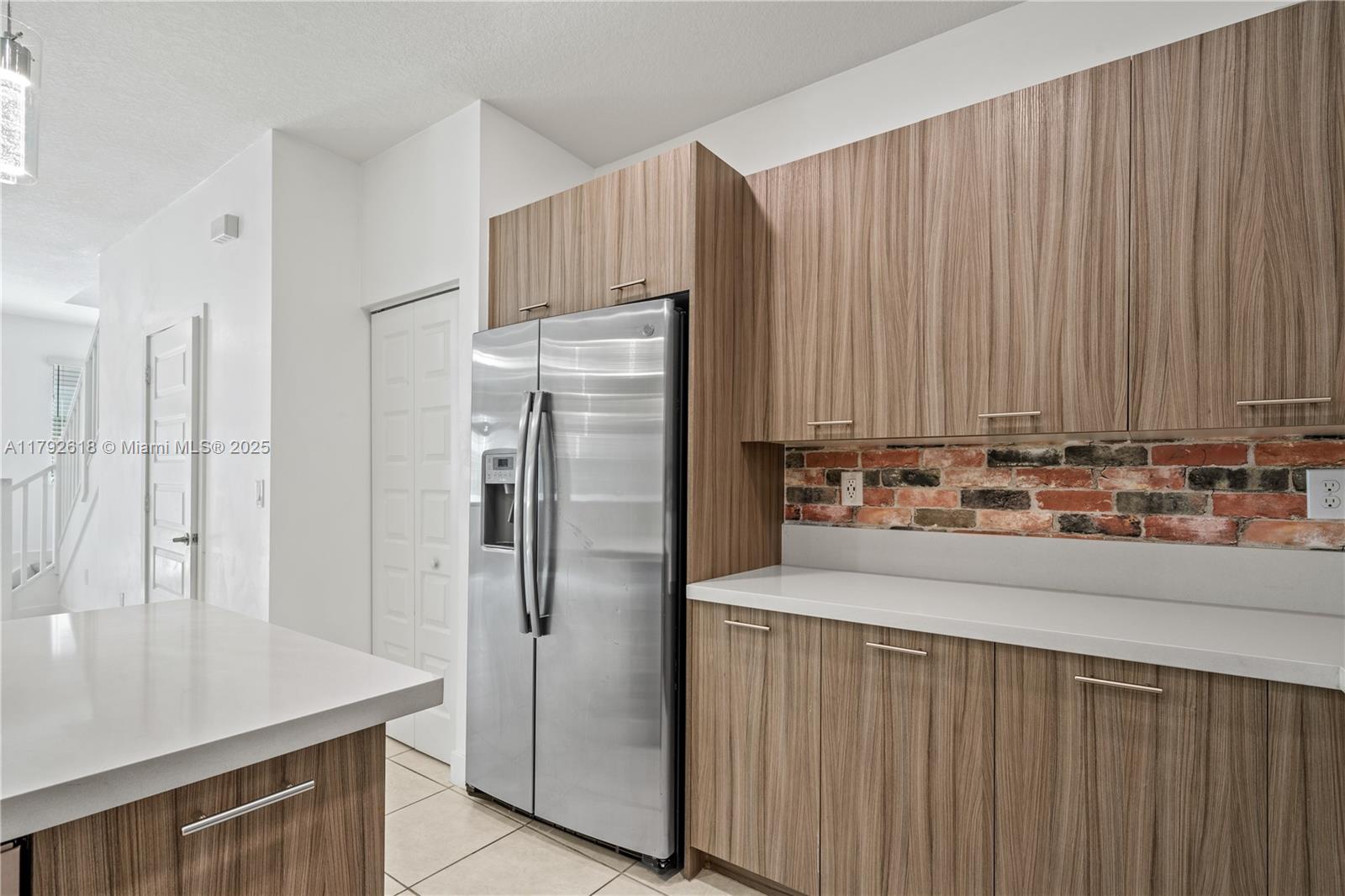 4755 NW 83rd Path, Doral, Florida image 13