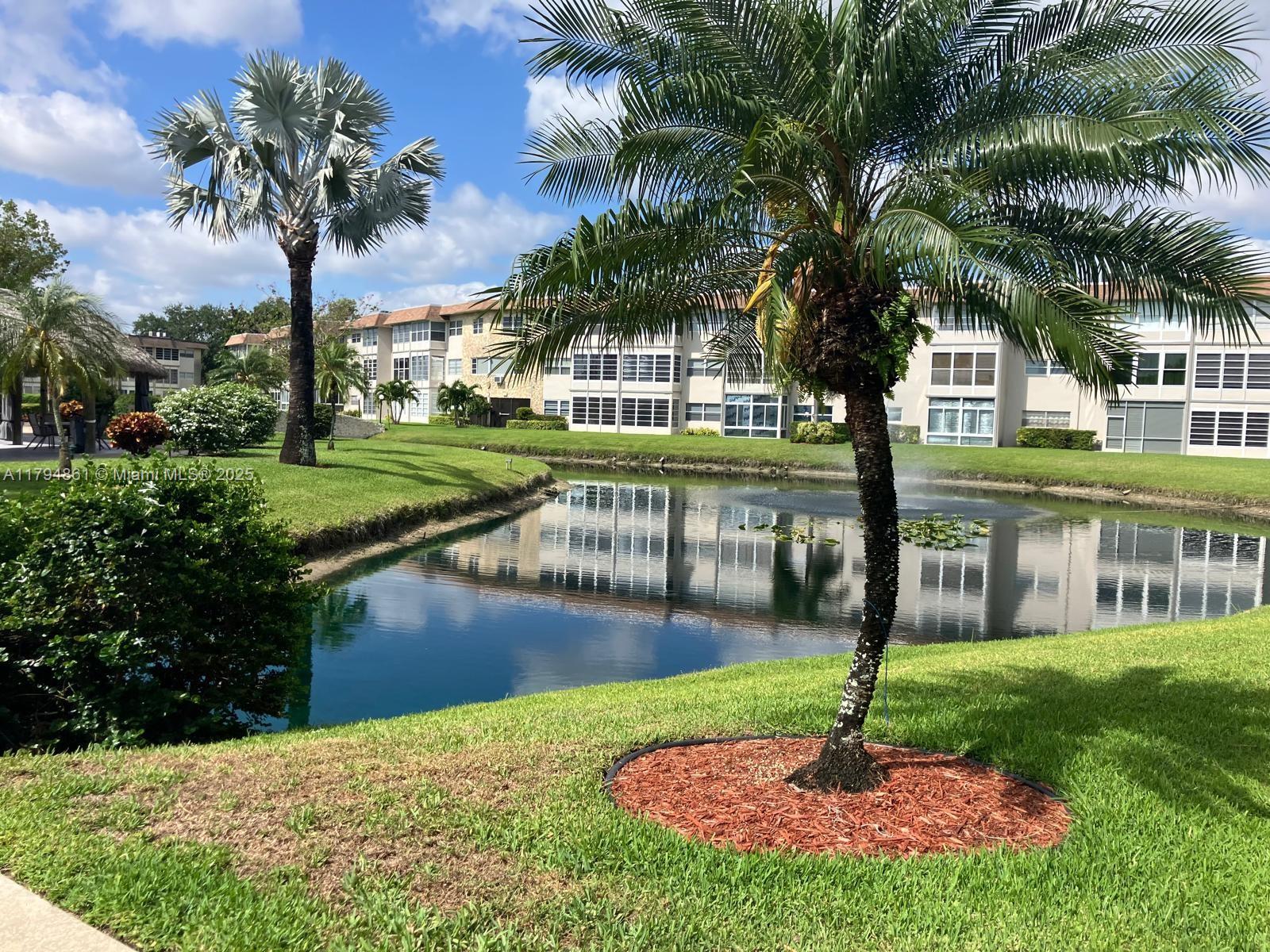 4800 NW 35th St #607, Lauderdale Lakes, Florida image 17