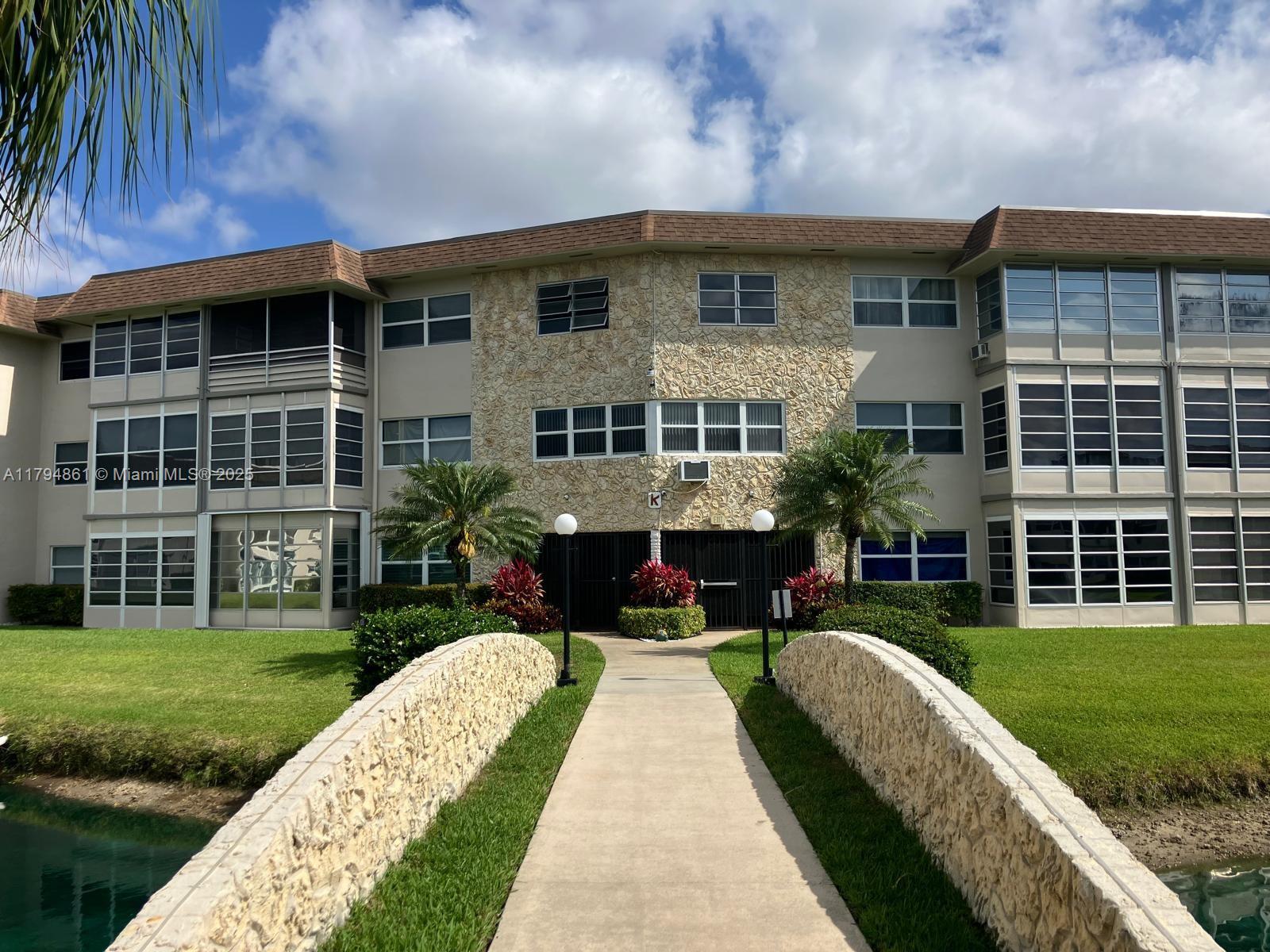 4800 NW 35th St #607, Lauderdale Lakes, Florida image 20