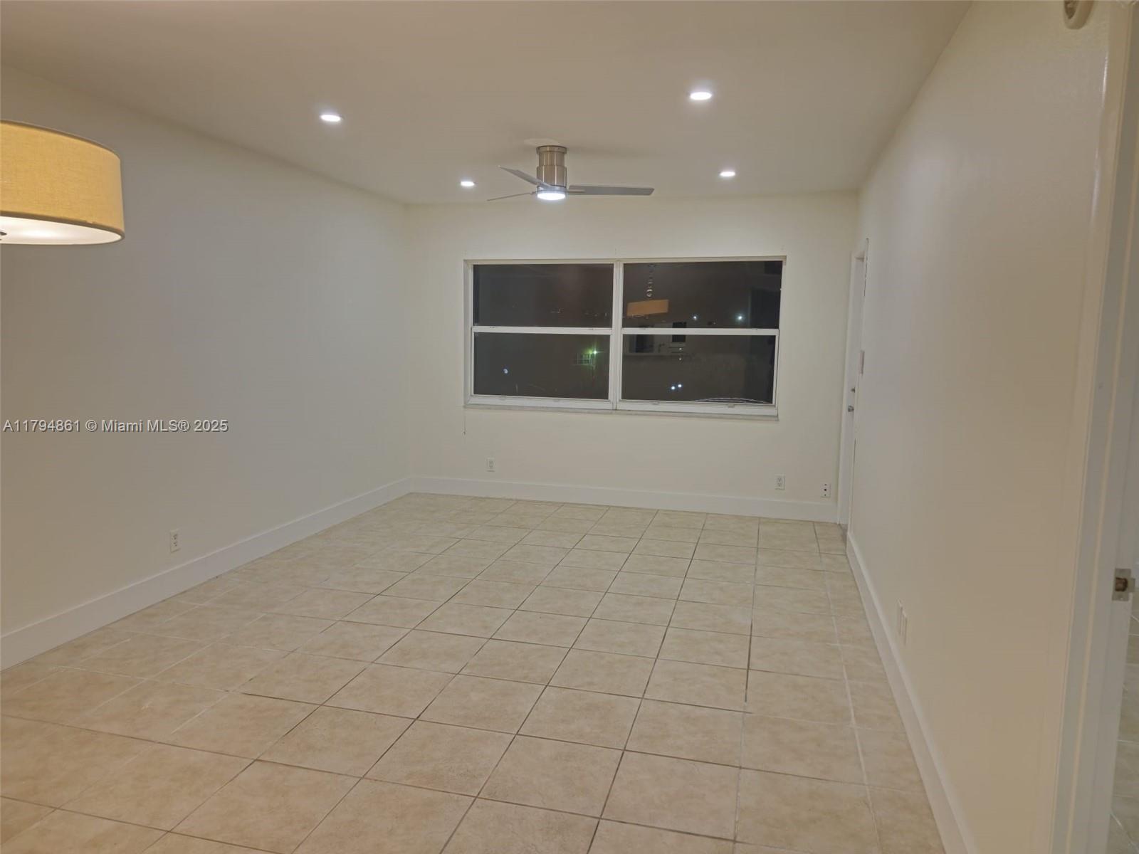 4800 NW 35th St #607, Lauderdale Lakes, Florida image 4