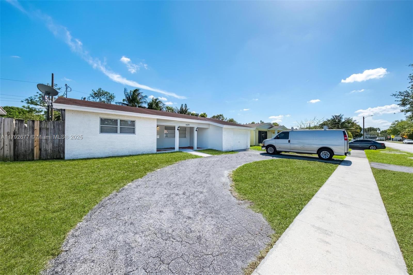 6620 NW 21st Ct, Sunrise, Florida image 3