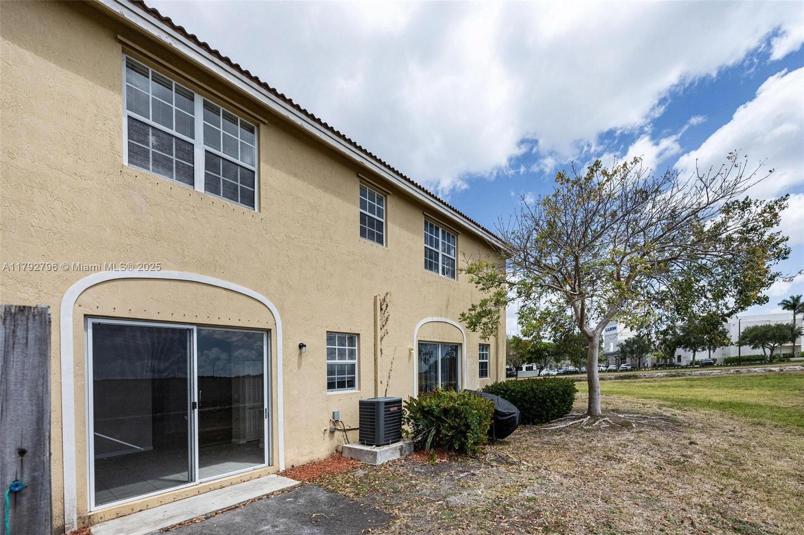 433 NE 21st Ter, Homestead, Florida image 48