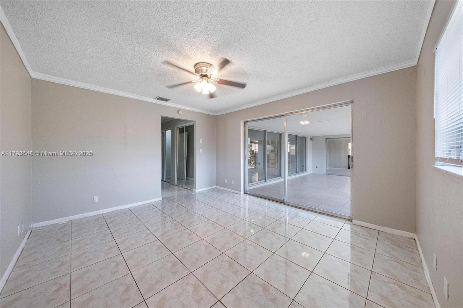 9330 NW 39th St, Sunrise, Florida image 24