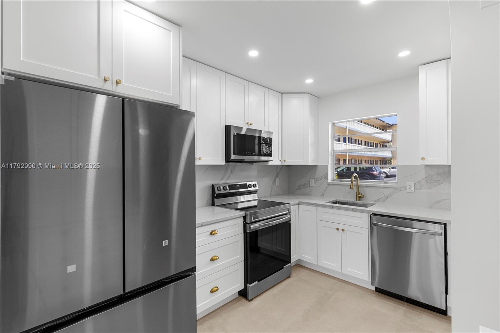 Property photo # 9