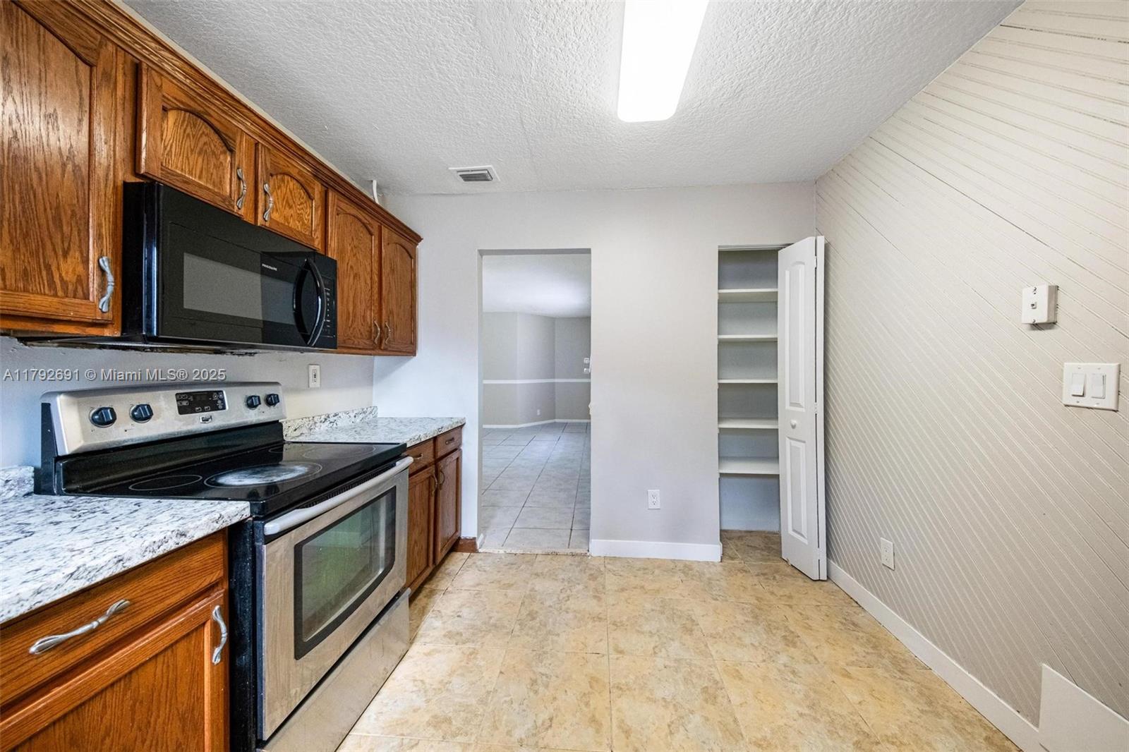7717 SW 9th St, North Lauderdale, Florida image 22