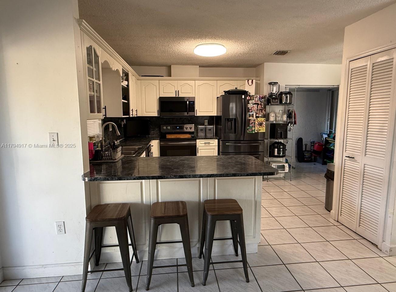 Property photo # 4