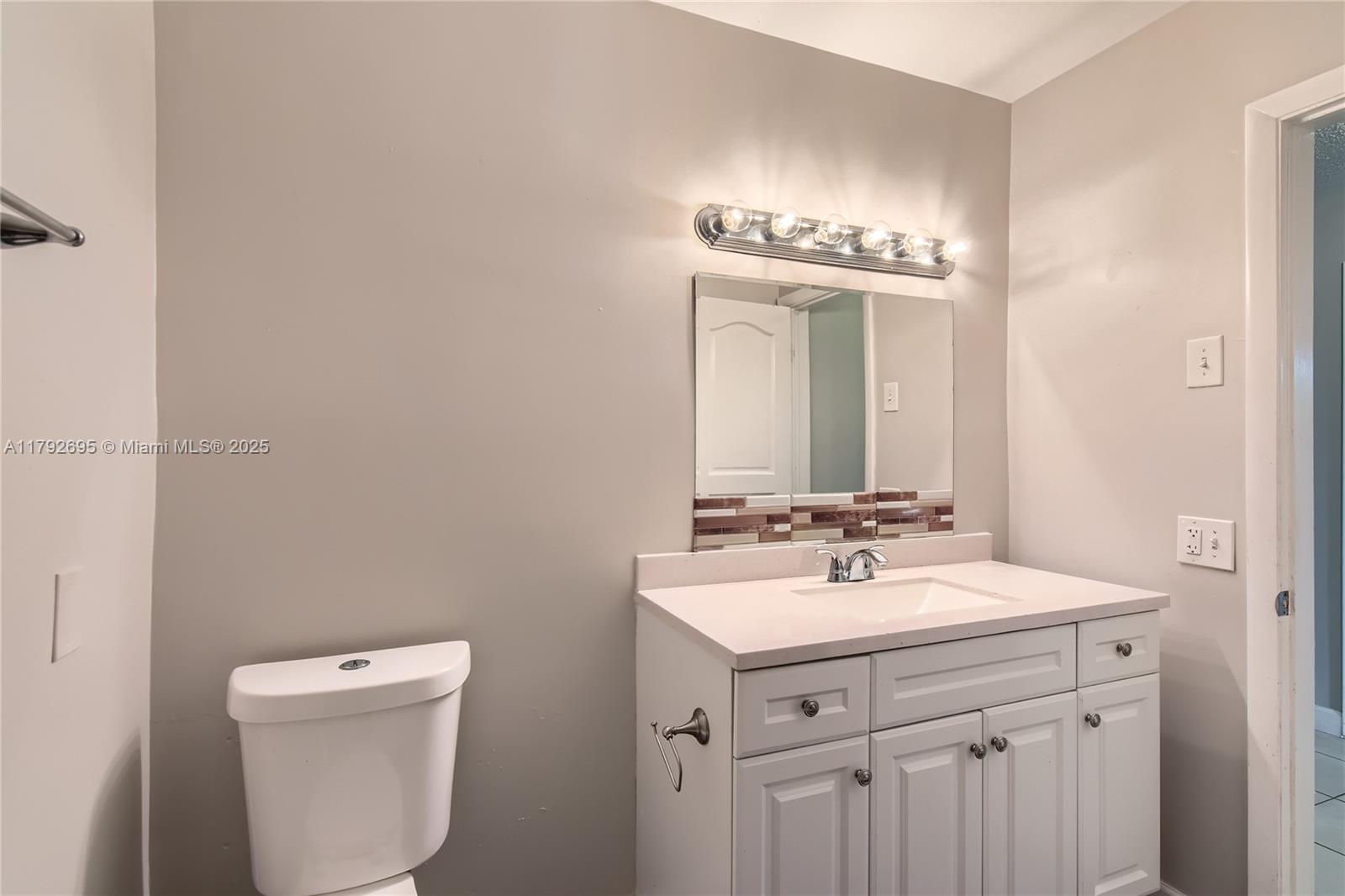 Listing Photo 16