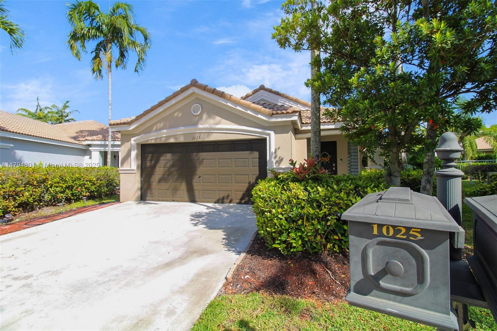 Property photo # 0
