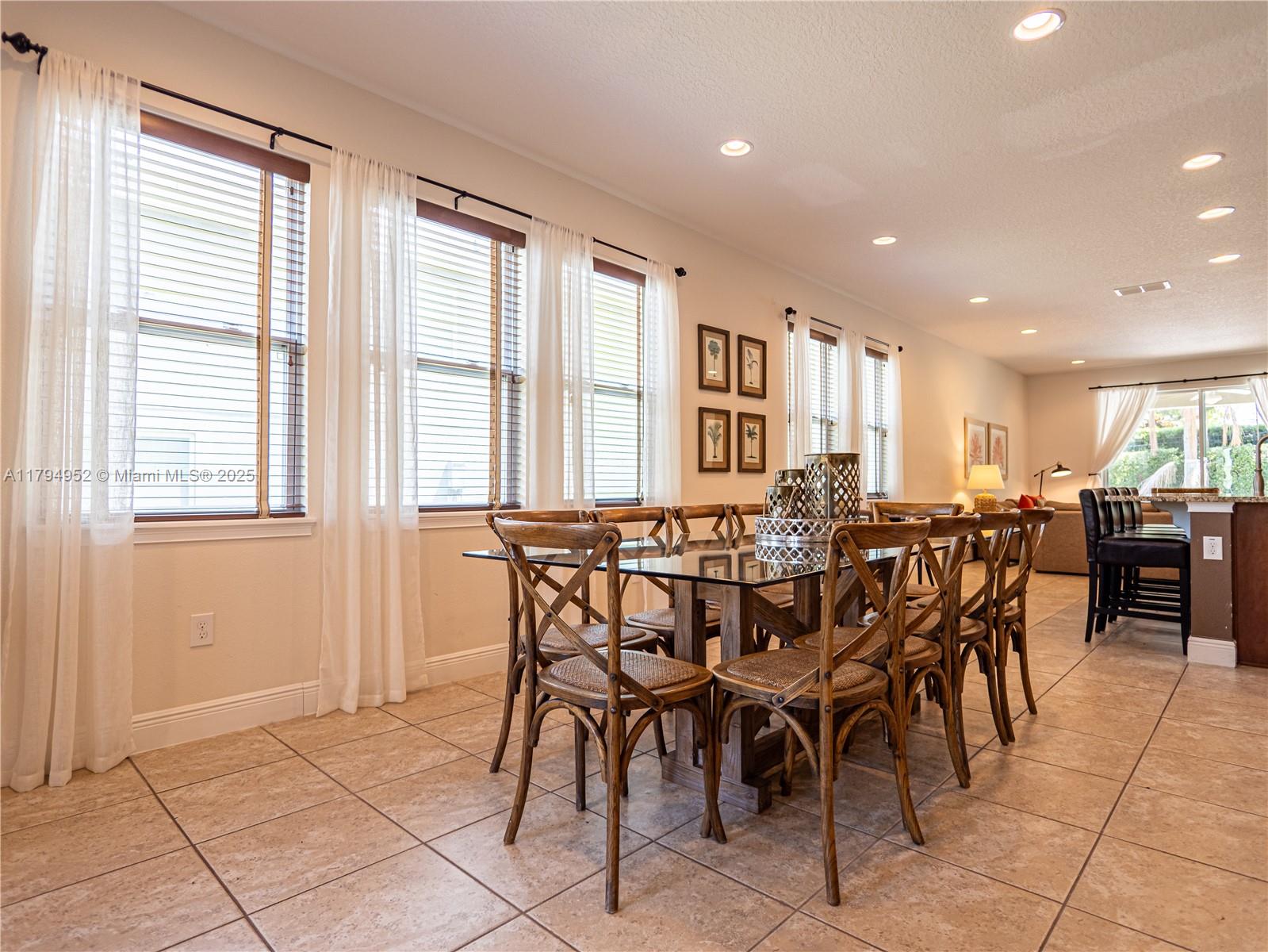 311 W Falls, Kissimmee, Florida image 5